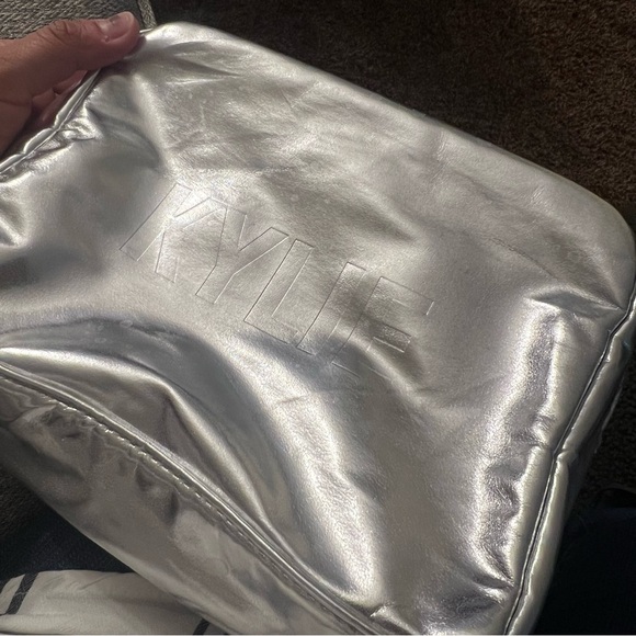 Kylie Makeup Bag - Picture 2 of 4